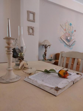 Antique Apartment 2